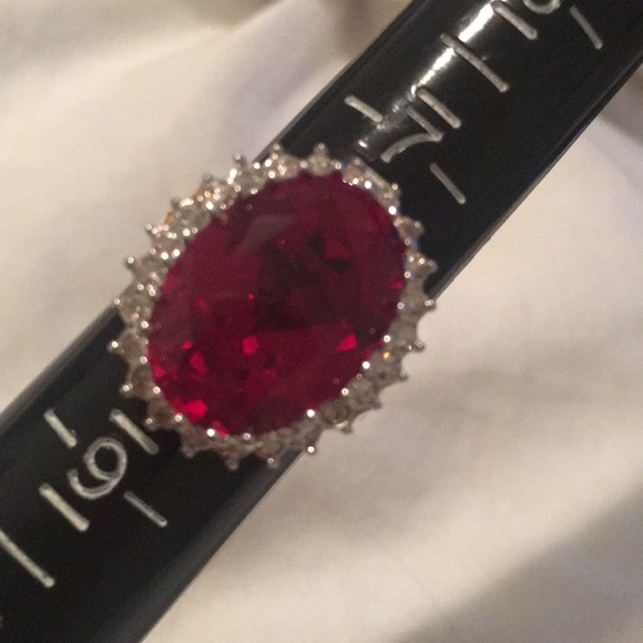 Nolan Miller ring - Picture 2 of 4